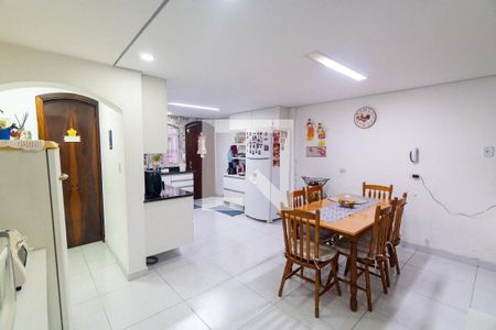 Casa à venda com 208m², 3 quartos e 2 vagas Casa à venda com 208m², 3 quartos e 2 vagasCozinha