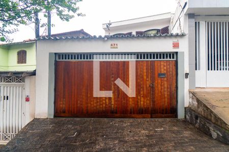 Casa à venda com 208m², 3 quartos e 2 vagas Casa à venda com 208m², 3 quartos e 2 vagasFachada