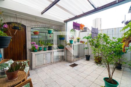 Casa à venda com 208m², 3 quartos e 2 vagas Casa à venda com 208m², 3 quartos e 2 vagasQuintal