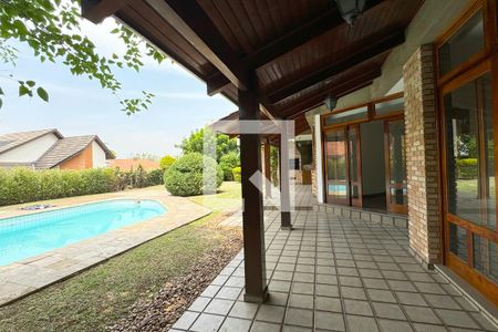 Casa de condomínio para alugar com 720m², 3 quartos e 6 vagasVaranda