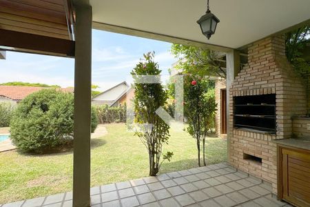 Casa de condomínio para alugar com 720m², 3 quartos e 6 vagasChurrasqueira