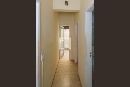 Apartamento à venda com 70m², 2 quartos e sem vagaCorredor
