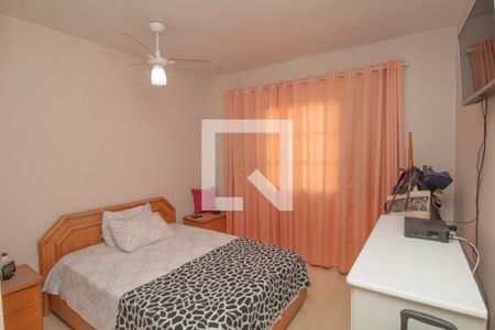 Casa à venda com 200m², 2 quartos e 2 vagas Casa à venda com 200m², 2 quartos e 2 vagasQuarto 1