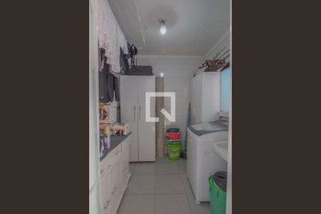 Casa à venda com 200m², 2 quartos e 2 vagas Casa à venda com 200m², 2 quartos e 2 vagasÁrea de serviço