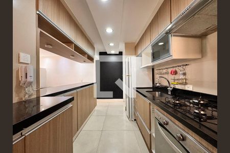 Apartamento à venda com 70m², 2 quartos e 1 vaga Apartamento à venda com 70m², 2 quartos e 1 vagaCozinha