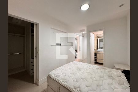 Apartamento à venda com 70m², 2 quartos e 1 vaga Apartamento à venda com 70m², 2 quartos e 1 vagaSuíte