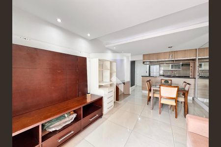 Apartamento à venda com 70m², 2 quartos e 1 vaga Apartamento à venda com 70m², 2 quartos e 1 vagaSala