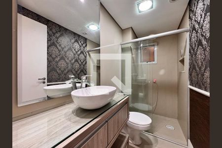 Apartamento à venda com 70m², 2 quartos e 1 vaga Apartamento à venda com 70m², 2 quartos e 1 vagaBanheiro
