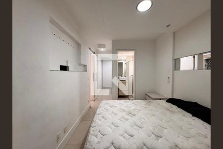 Apartamento à venda com 70m², 2 quartos e 1 vaga Apartamento à venda com 70m², 2 quartos e 1 vagaSuíte