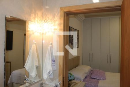 Casa à venda com 185m², 3 quartos e 5 vagasBanheiro da Suíte 2