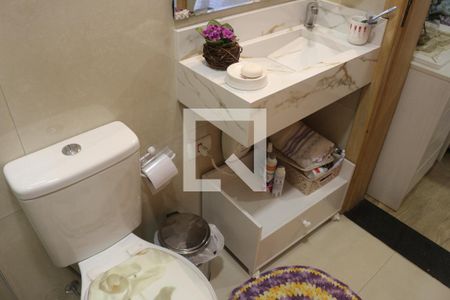 Casa à venda com 185m², 3 quartos e 5 vagasBanheiro da Suíte 2