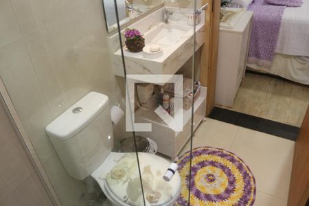 Casa à venda com 185m², 3 quartos e 5 vagasBanheiro da Suíte 2