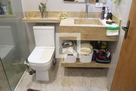 Casa à venda com 185m², 3 quartos e 5 vagasBanheiro da Suíte 1