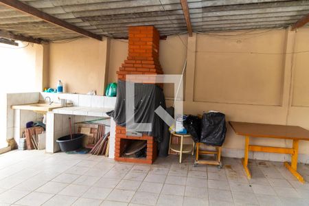 Casa à venda com 144m², 2 quartos e 3 vagas Casa à venda com 144m², 2 quartos e 3 vagasChurrasqueira