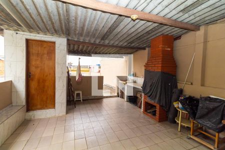 Casa à venda com 144m², 2 quartos e 3 vagas Casa à venda com 144m², 2 quartos e 3 vagasChurrasqueira