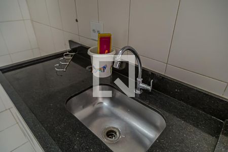 Apartamento à venda com 50m², 2 quartos e 1 vagaCozinha - Pia