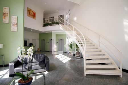 Apartamento à venda com 32m², 1 quarto e 1 vaga Apartamento à venda com 32m², 1 quarto e 1 vagaHall Social e Elevadores