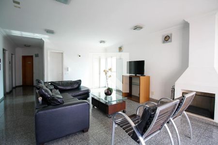 Apartamento à venda com 32m², 1 quarto e 1 vaga Apartamento à venda com 32m², 1 quarto e 1 vagaÁrea Comum - Sala de Tv