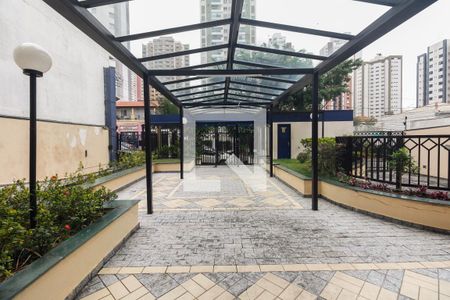 Apartamento para alugar com 118m², 3 quartos e 1 vagaCondomínio - Entrada