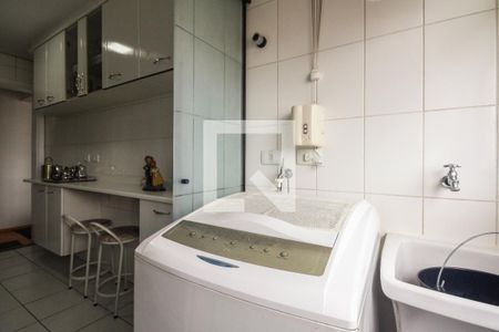 Apartamento para alugar com 118m², 3 quartos e 1 vagaÁrea de Serviço