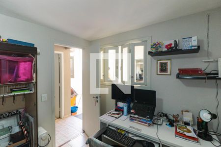 Casa à venda com 150m², 4 quartos e 2 vagasEscritório