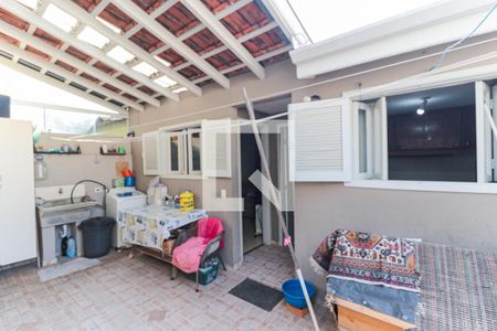 Casa à venda com 150m², 4 quartos e 2 vagasQuintal