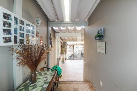 Casa à venda com 150m², 4 quartos e 2 vagasHall