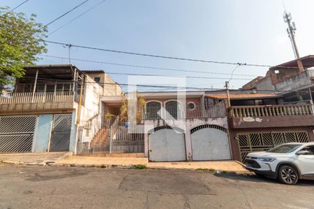 Casa para alugar com 130m², 2 quartos e 1 vagaFachada