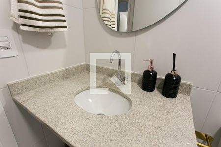 Apartamento à venda com 73m², 2 quartos e 1 vaga Apartamento à venda com 73m², 2 quartos e 1 vagaBanheiro