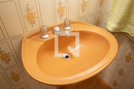 Casa à venda com 132m², 3 quartos e 3 vagasBanheiro