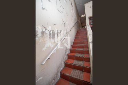 Casa à venda com 132m², 3 quartos e 3 vagasEscada