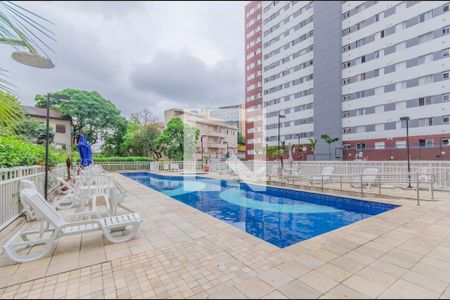 Apartamento para alugar com 55m², 2 quartos e 1 vaga Apartamento para alugar com 55m², 2 quartos e 1 vagaÁrea comum - Piscina
