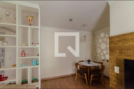 Apartamento para alugar com 55m², 2 quartos e 1 vaga Apartamento para alugar com 55m², 2 quartos e 1 vagaSala