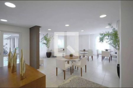 Apartamento para alugar com 55m², 2 quartos e 1 vaga Apartamento para alugar com 55m², 2 quartos e 1 vagaÁrea comum - Salão de festas