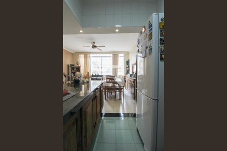 Apartamento à venda com 98m², 3 quartos e sem vagaCozinha