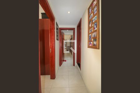 Corredor de apartamento à venda com 3 quartos, 98m² em Centro, Campinas