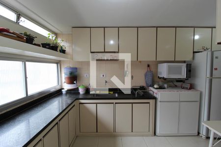 Apartamento para alugar com 135m², 3 quartos e 1 vagaCozinha