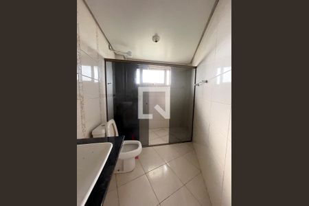 Apartamento para alugar com 200m², 3 quartos e 1 vaga Apartamento para alugar com 200m², 3 quartos e 1 vagaBanheiro da Suíte