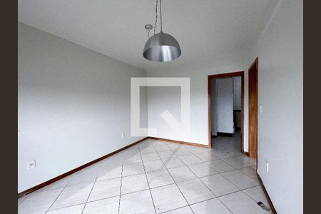 Apartamento para alugar com 200m², 3 quartos e 1 vaga Apartamento para alugar com 200m², 3 quartos e 1 vagaSala