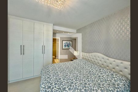 Apartamento à venda com 220m², 4 quartos e 3 vagasSuíte 1