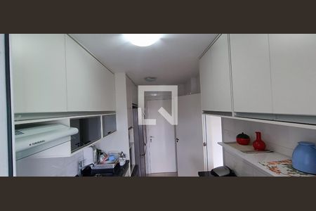 Apartamento à venda com 92m², 2 quartos e 2 vagasCozinha