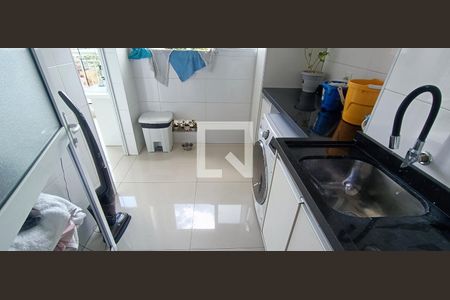 Apartamento à venda com 92m², 2 quartos e 2 vagasCozinha