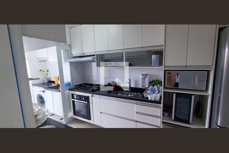 Apartamento à venda com 92m², 2 quartos e 2 vagasCozinha