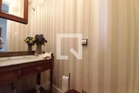 Apartamento à venda com 240m², 3 quartos e 2 vagasLavabo