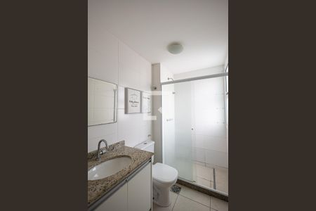 Apartamento à venda com 120m², 3 quartos e 1 vaga Apartamento à venda com 120m², 3 quartos e 1 vagaBanheiro da Suíte 1