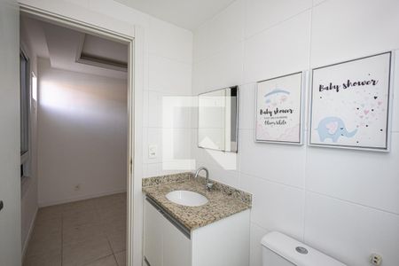 Apartamento à venda com 120m², 3 quartos e 1 vaga Apartamento à venda com 120m², 3 quartos e 1 vagaBanheiro da Suíte 1