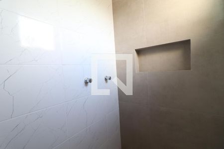 Casa à venda com 112m², 3 quartos e 2 vagasBanheiro