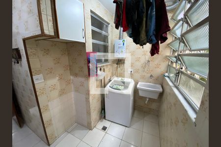 Apartamento à venda com 65m², 2 quartos e 1 vagaÁrea de Serviço