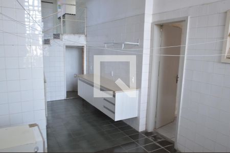 Casa à venda com 504m², 5 quartos e 3 vagasÁrea de Serviço