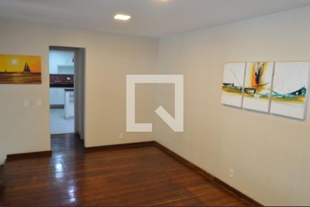 Casa à venda com 504m², 5 quartos e 3 vagasSala de Jantar